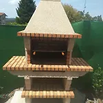 Casa Victoria Garden Con Jacuzzi Y Piscina Holiday home *