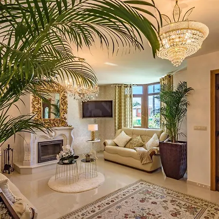 Casa Victoria Garden Con Jacuzzi Y Piscina * Caldas De Reis