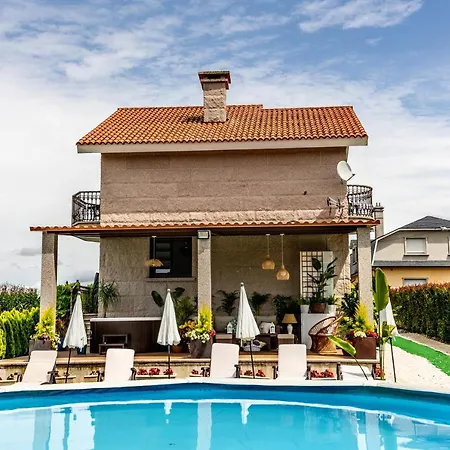 Casa Victoria Garden Con Jacuzzi Y Piscina Vakantiehuis Caldas De Reis