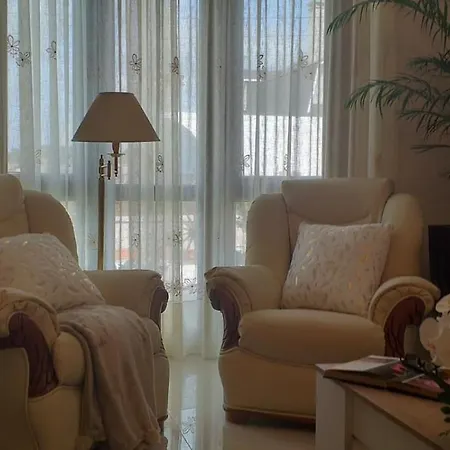 Casa Victoria Garden Con Jacuzzi Y Piscina Vakantiehuis *