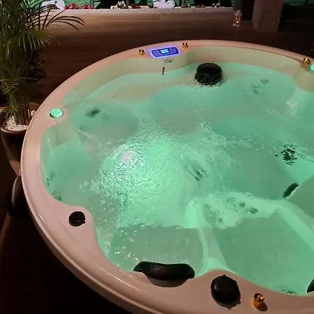 Casa Victoria Garden Con Jacuzzi Y Piscina Tatil Evi Caldas De Reis