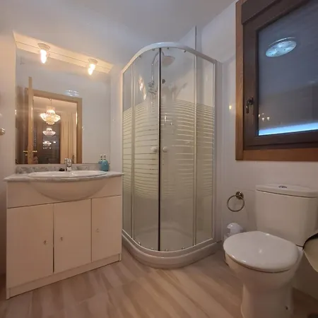 Casa Victoria Garden Con Jacuzzi Y Piscina * Caldas De Reis